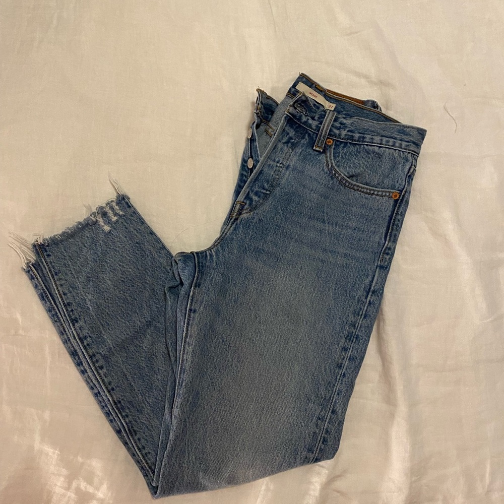 Levi’s Wedgie Size 27.
